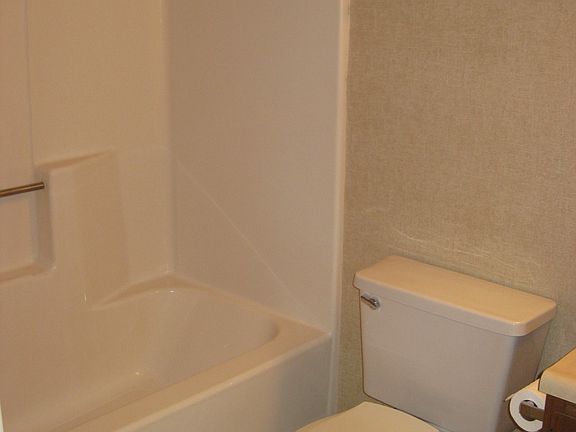 3rd image of 364 W Lane Ave