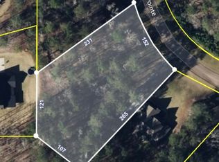 325 Willow Pointe Dr, Lagrange, GA 30240