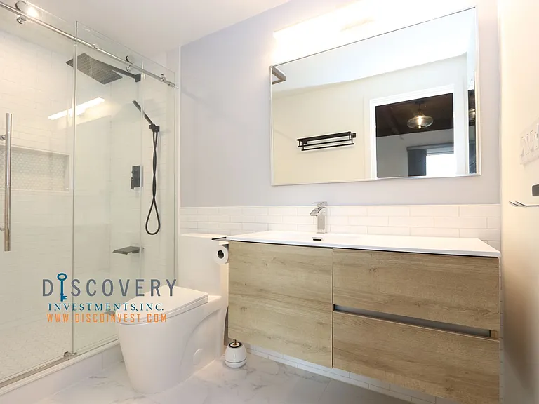 6891 Exeter Dr — Photo 20