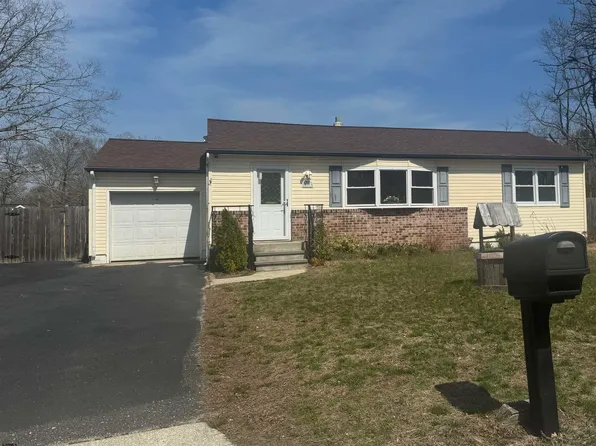 101 Cindy Dr, Egg Harbor Township, NJ 08234