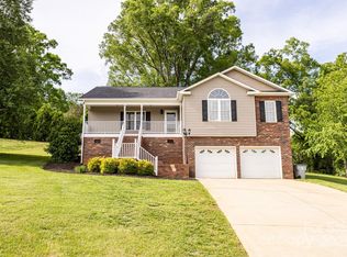 2139 Olde Farm Rd SE, Hudson, NC 28638