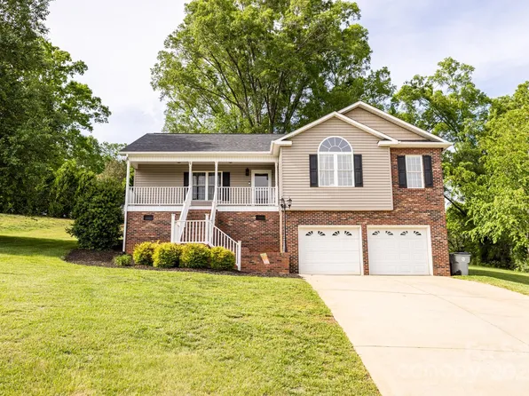 2139 Olde Farm Rd SE, Hudson, NC 28638