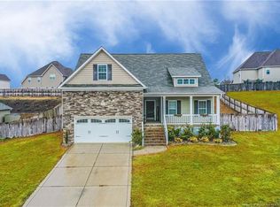 580 New Castle Ln, Spring Lake, NC 28390