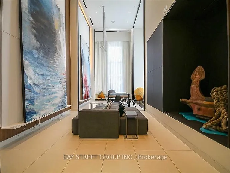 20 Richardson St E #1302 — Photo 2