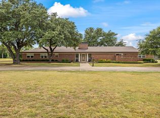 702 S Nolan River Rd, Cleburne, TX 76033