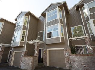 15748 SW Flagstone Dr, Beaverton, OR 97007