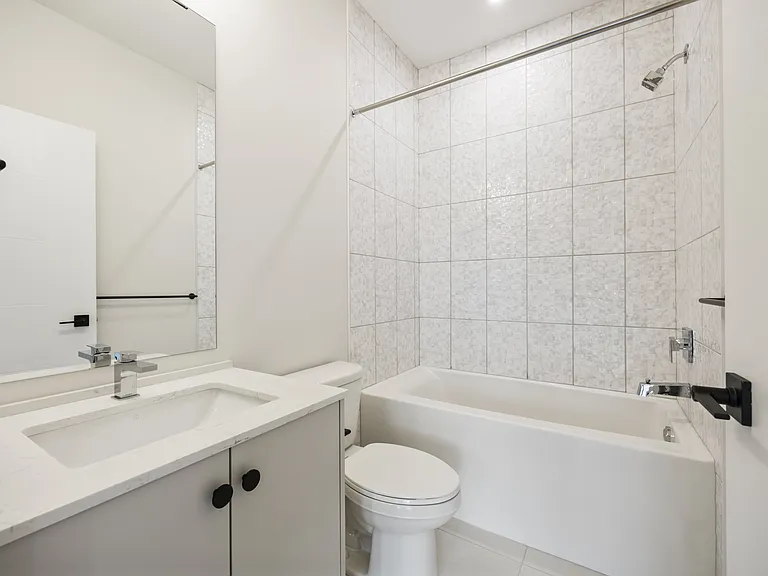 45511 Campus Dr — Photo 42