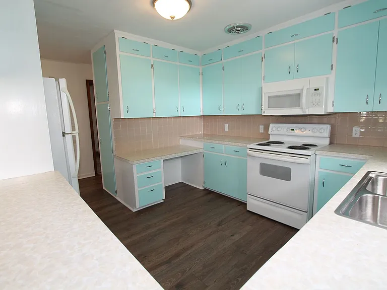 24820 County Line Rd — Photo 10