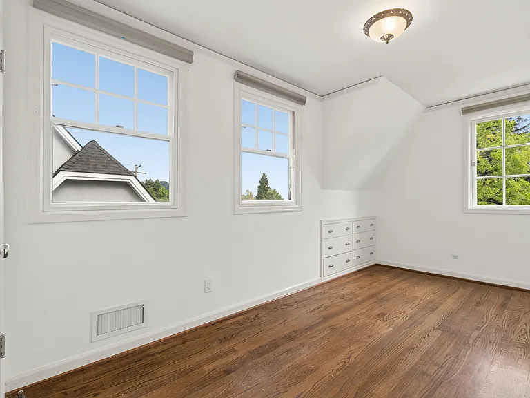 1524 SW Myrtle St — Photo 40