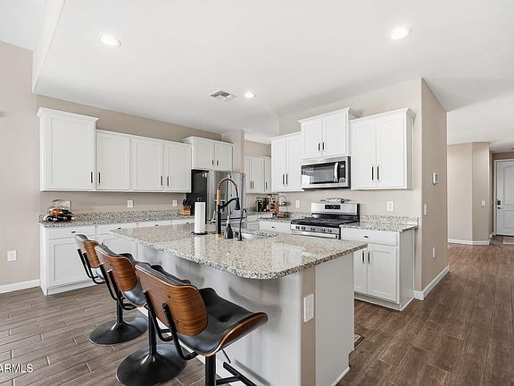 4th image of 37777 W Santa Barbara Avenue