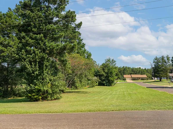 4 & 5 Falcon St, Tatum, TX 75691