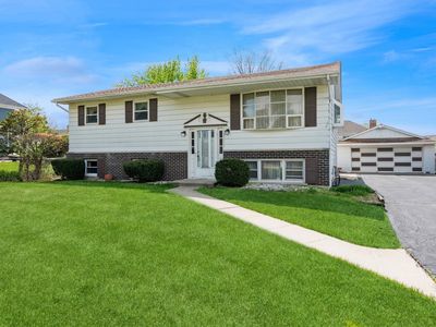 566 W Gladys Ave, Elmhurst, IL, 60126