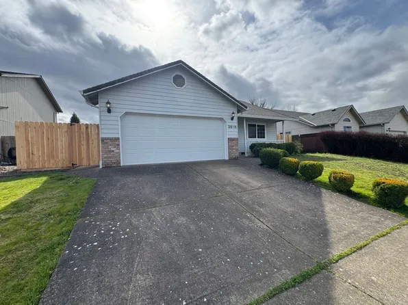 2518 Mangan St, Eugene, OR 97402