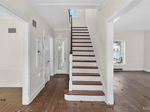 5th image of 473 Catalina Ave