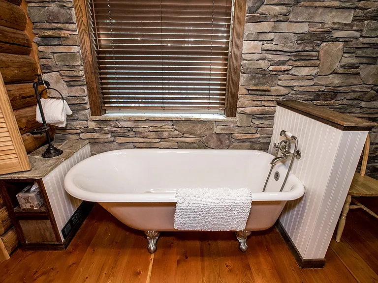1447 N Prairie View Rd — Photo 21