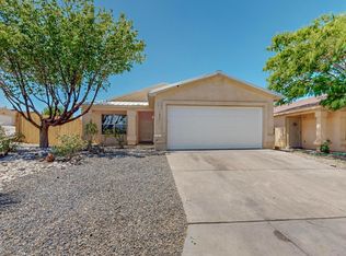 1023 Chuckar Dr SW, Albuquerque, NM 87121