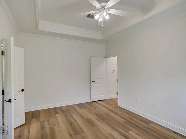 525 Chinquipin Dr — Photo 10