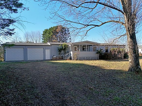2nd image of 253 Windy Ln