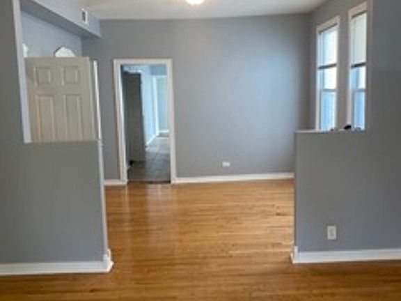 4th image of 3515 W McLean Ave #1
