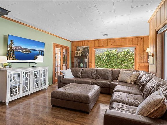 5th image of 1043 Thelma Way