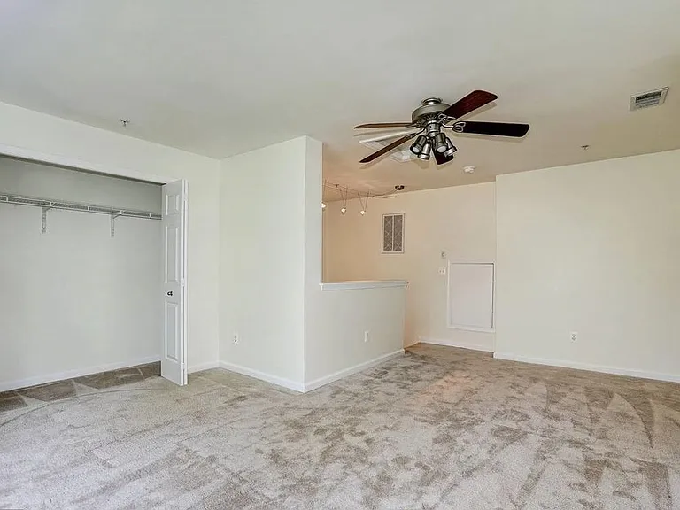 2987 Huntington Grove Sq — Photo 23