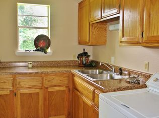 15839 W 811th Rd, Tahlequah, OK 74464