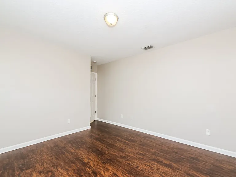 8200 Highfield Ave — Photo 13
