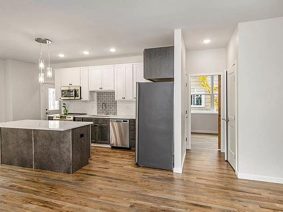 3rd image of 3636 28th Ave S APT 1