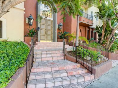 7122 La Tijera Blvd APT I102, Los Angeles, CA, 90045