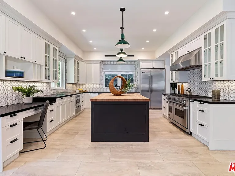 9767 Monte Mar Dr — Photo 14