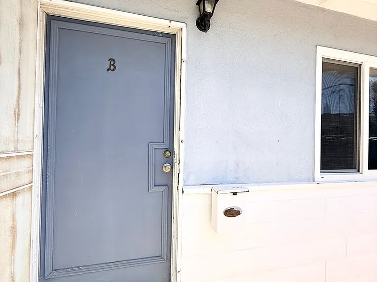 134 S C St — Photo 2