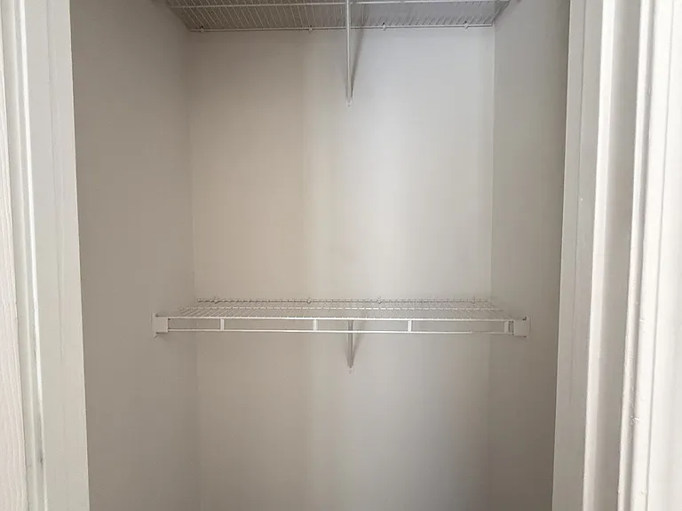 Cresthill Townhomes — Photo 14