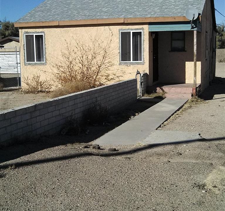 1st image of 1411 Santa Fe Dr