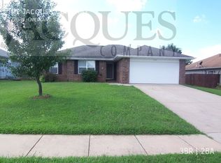 3720 W Overland St, Springfield, MO 65807