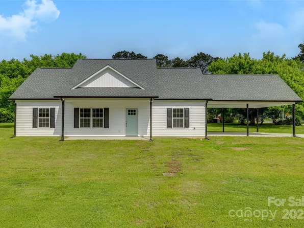 5705 White St, Fort Lawn, SC 29714