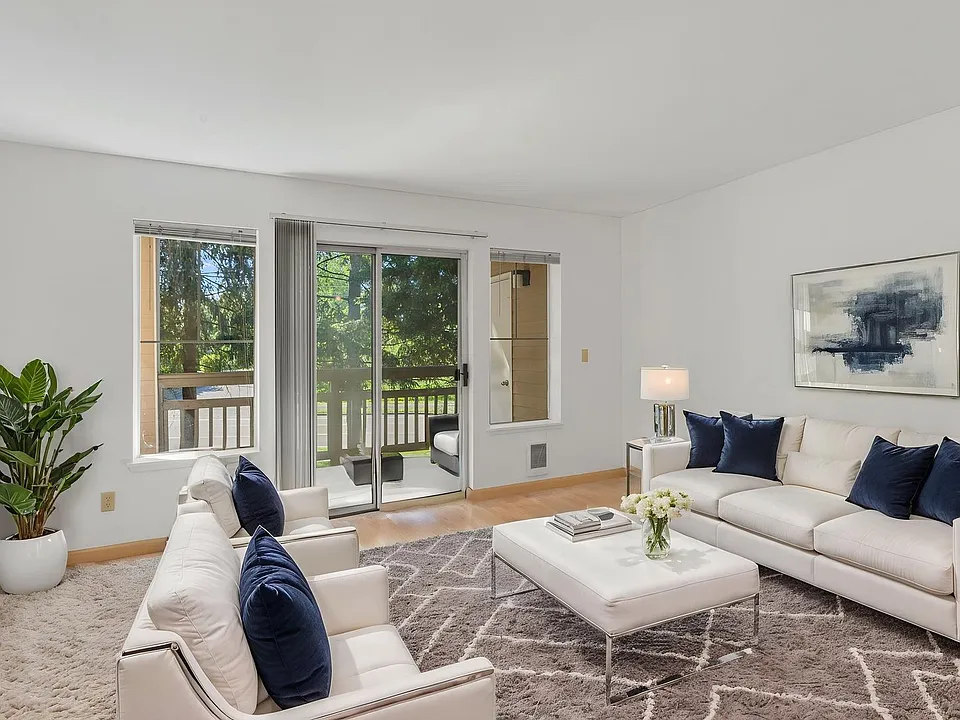 5300 Harbour Point Blvd W #310F