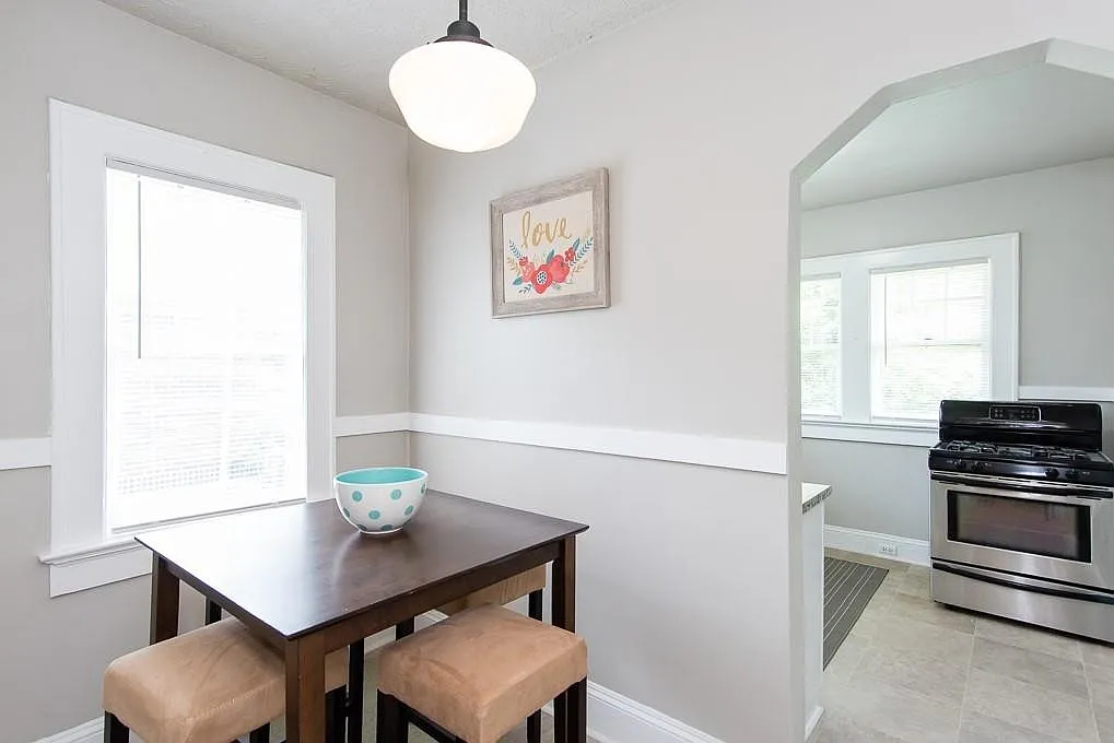 3 bed, 1426 sqft, $1,595 — Photo 4