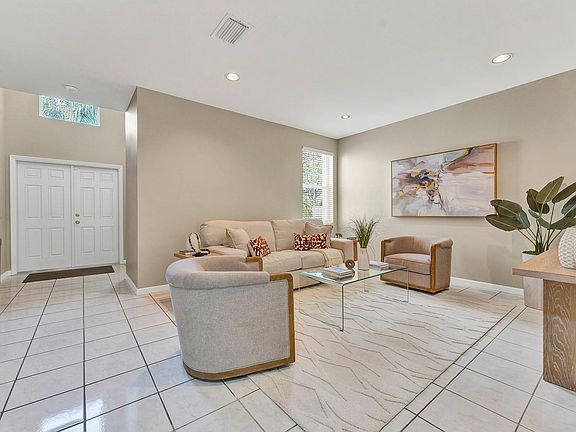 4th image of 697 Sand Creek Circle