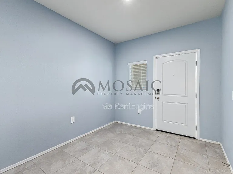 35349 W San Alvarez Ave — Photo 8