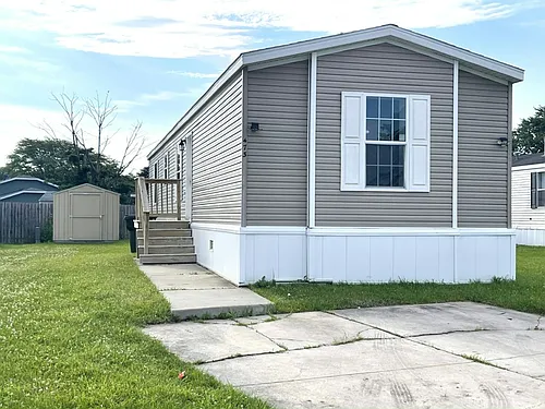 473 Linda Ln Photo 1
