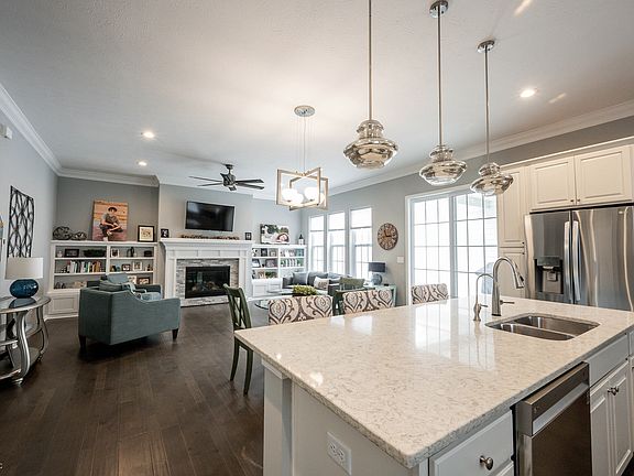 5th image of 1904 Ponsonby Dr