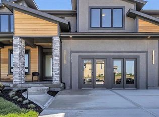 22364 W 90th Ter, Lenexa, KS 66227