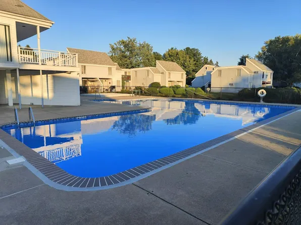 22 Cinnamon Spgs, South Windsor, CT 06074