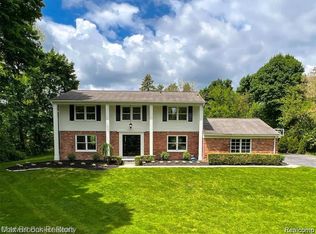 3880 Lahser Rd, Bloomfield Hills, MI 48302