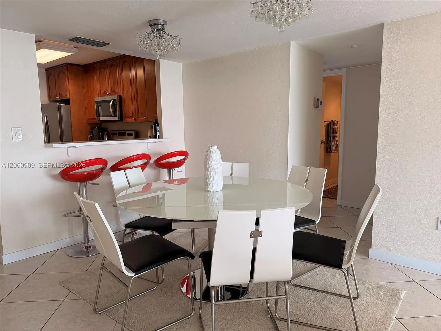Bonavista Condo — Photo 2