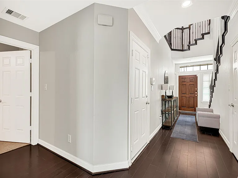 2815 Kings Retreat Cir — Photo 4