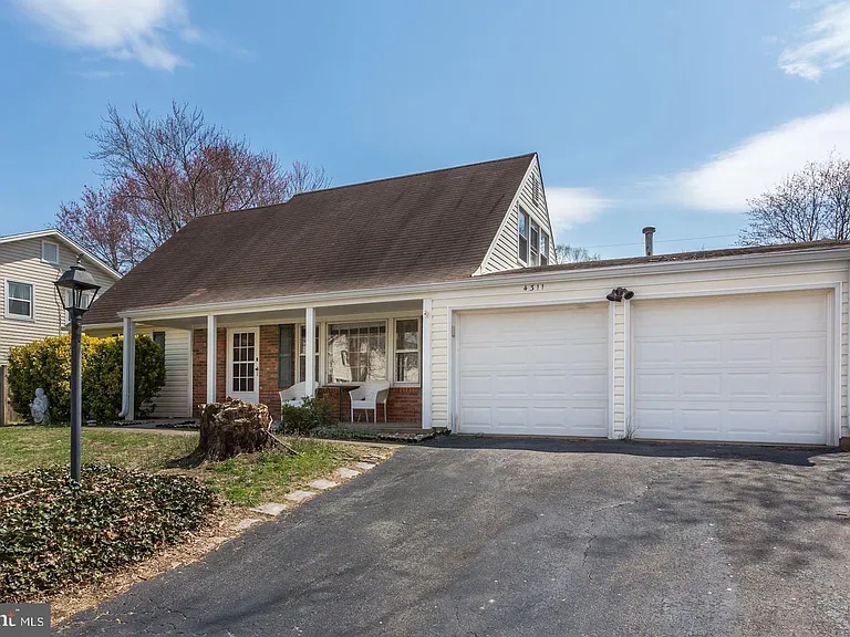 4311 Pergate Ln — Photo 4