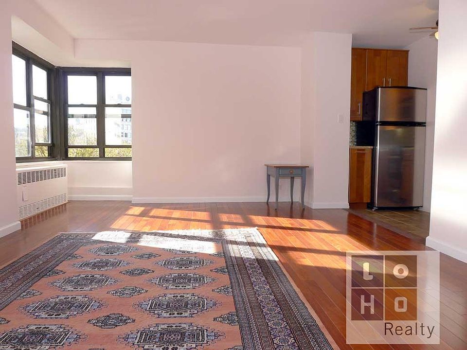1st image of 383 Grand St APT M702