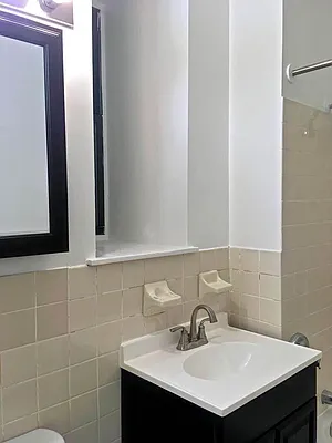 Rented by RC REAL ESTATE OF NEW YORK | media 18