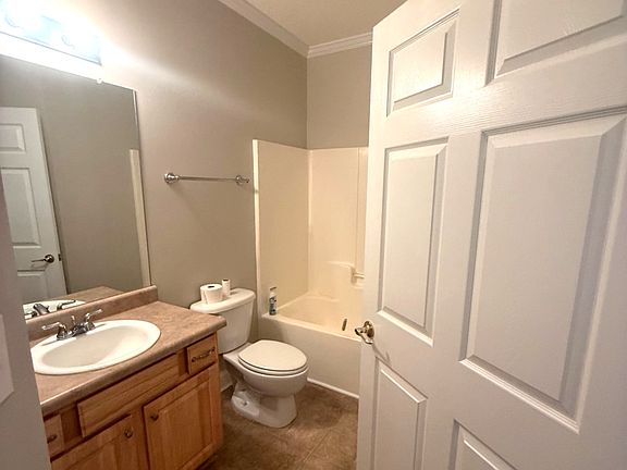 5th image of 328 Pebble Beach Dr